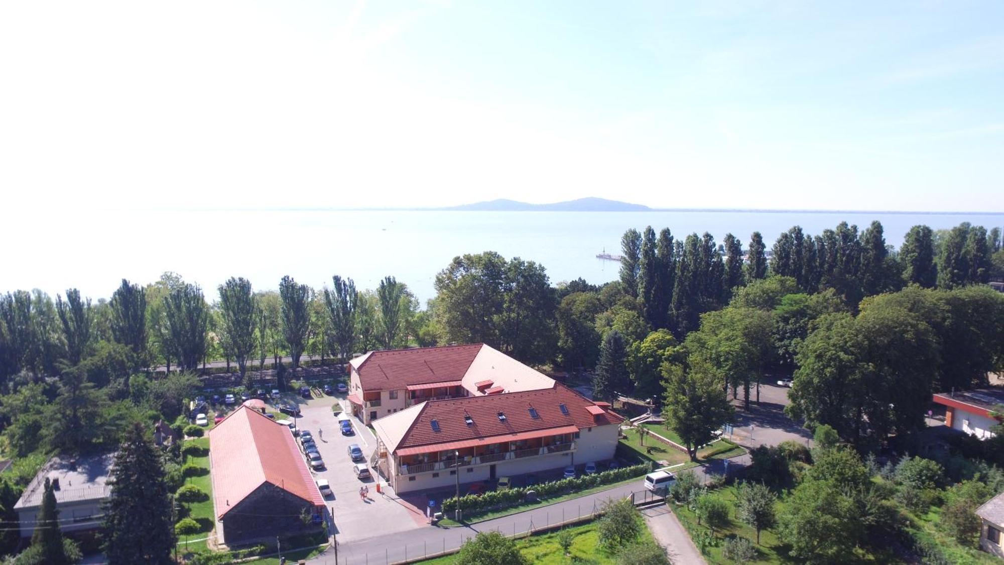 Hotel Halaszkert Badacsony Badacsonytomaj Zewnętrze zdjęcie